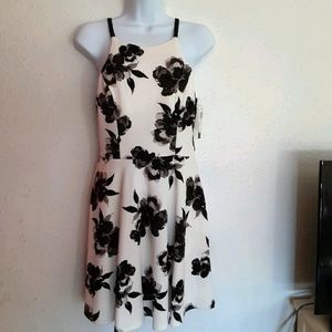 🆕️🏷FloralMidi👗by Speechless